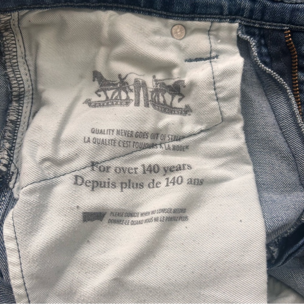 Levi's 513™ Slim Straight jeans. - Picture 11 of 15